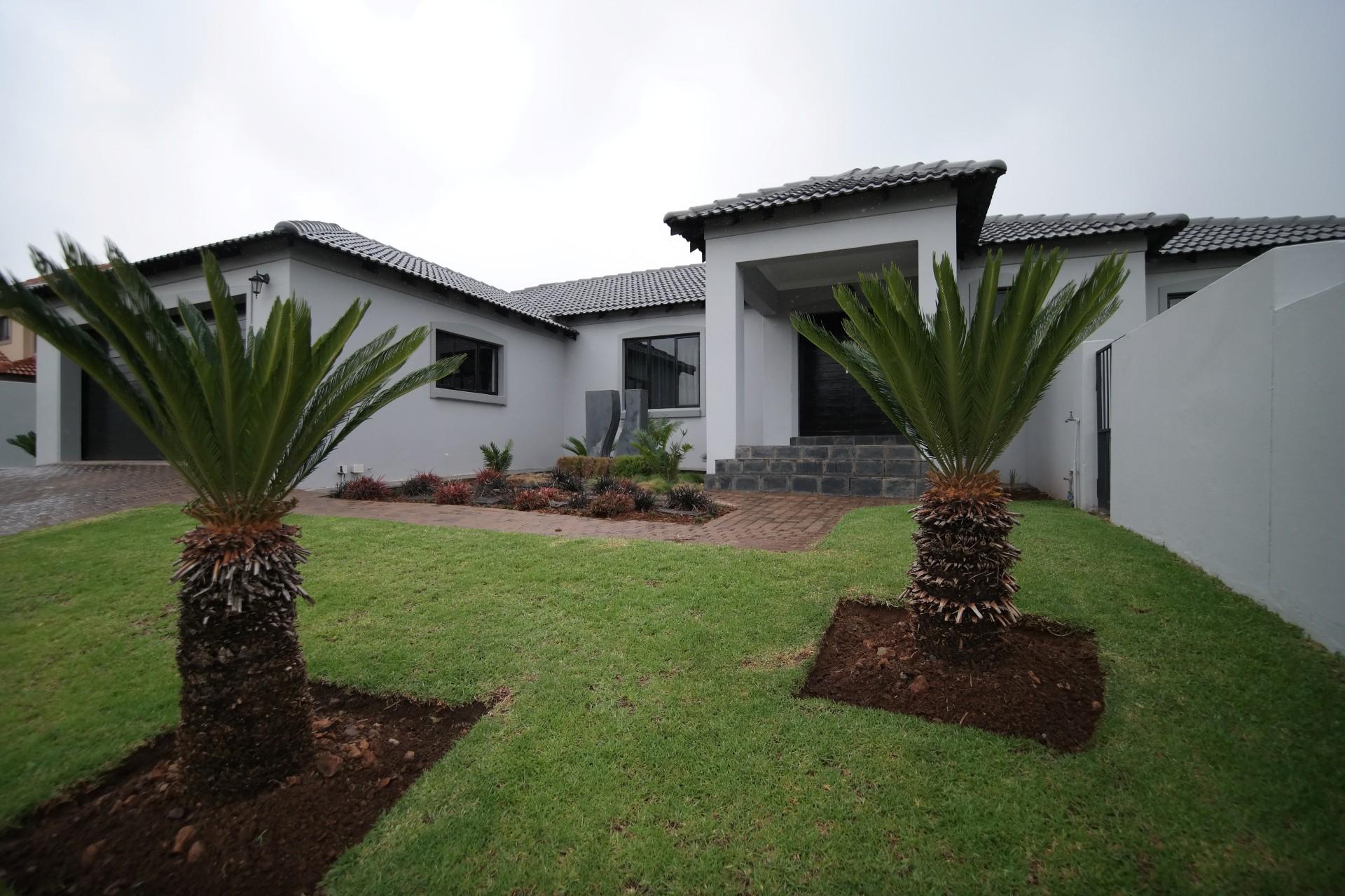 Front View of property in Six Fountains Estate