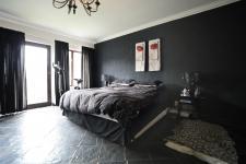 Main Bedroom - 31 square meters of property in Six Fountains Estate