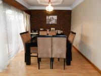 Dining Room - 16 square meters of property in Sunward park