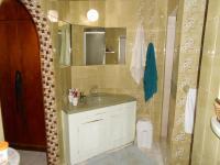 Main Bathroom - 8 square meters of property in Sunward park