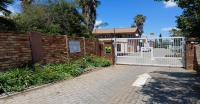 Front View of property in Eden Glen