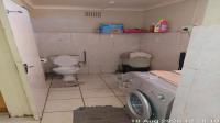 Bathroom 1 of property in Roodepoort