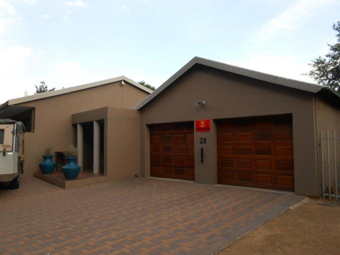 4 Bedroom House for Sale For Sale in Sasolburg - Home Sell - MR122385