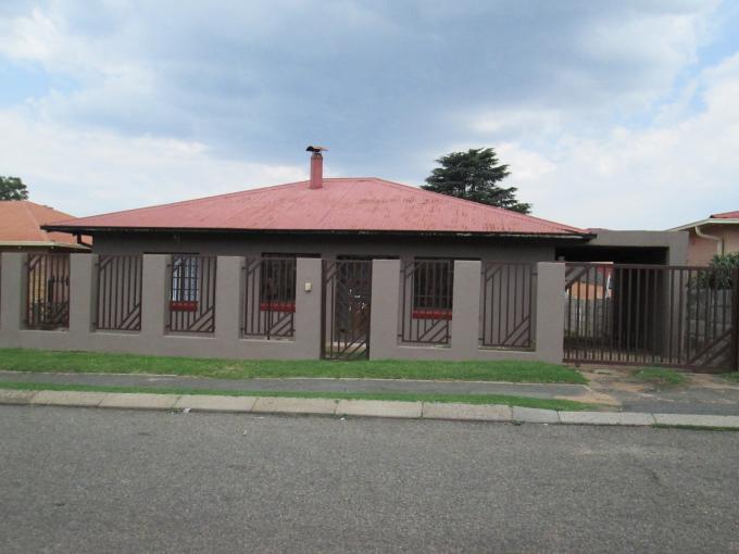 3 Bedroom House for Sale For Sale in Randburg - Private Sale - MR122530