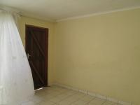 Lounges - 10 square meters of property in Lenasia South