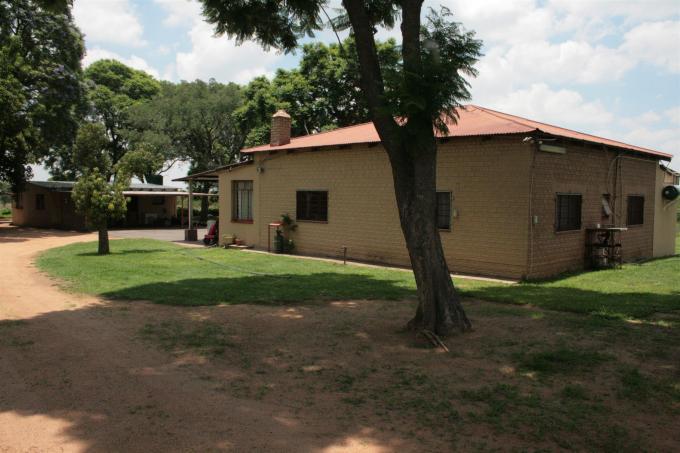 Smallholding for Sale For Sale in Pretoria Rural - Home Sell - MR122547