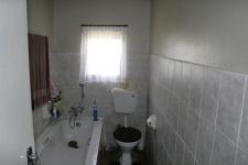 Bathroom 1 - 2 square meters of property in Pretoria Rural