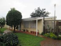 Front View of property in Casseldale