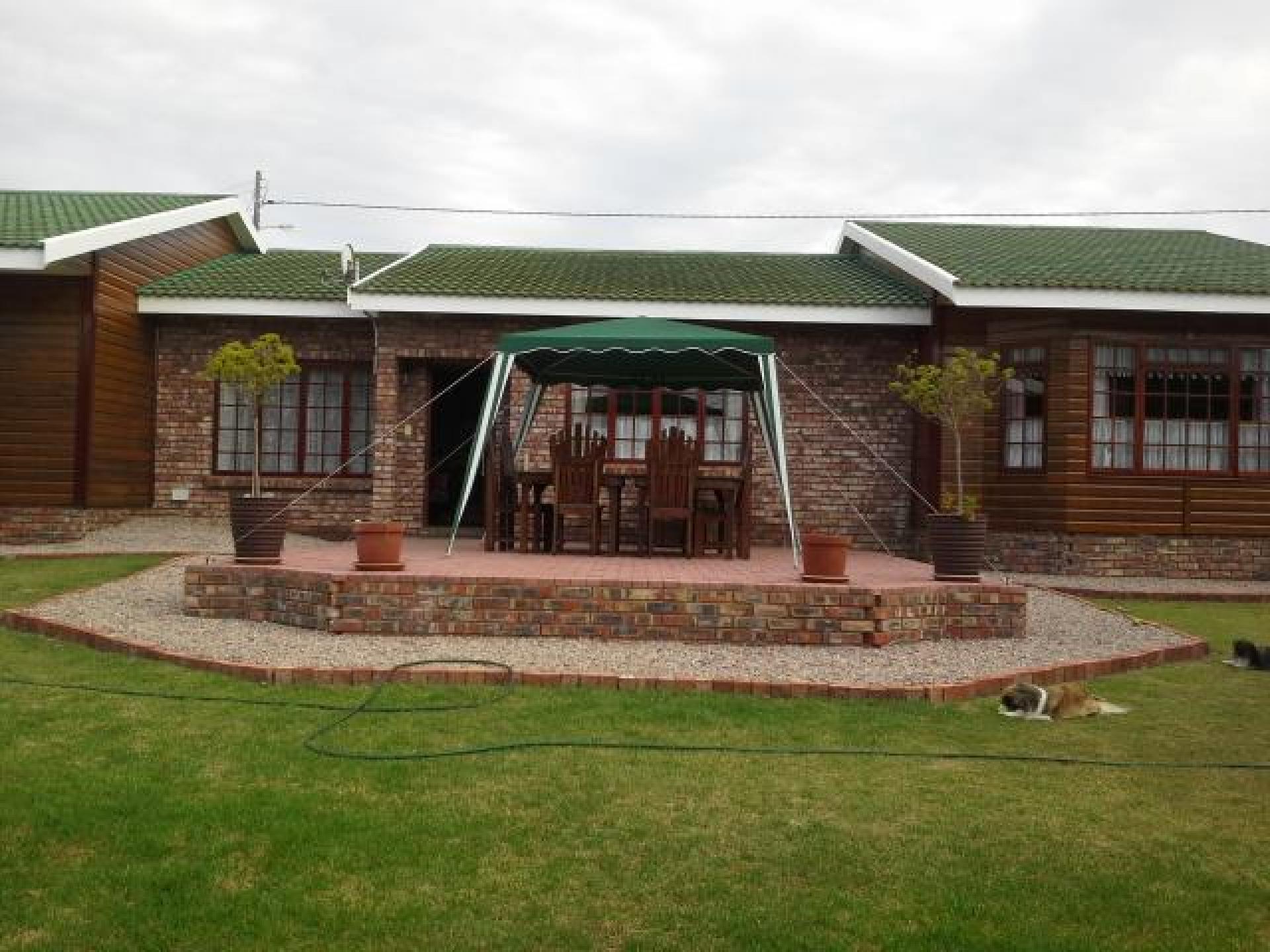 Front View of property in Mossel Bay