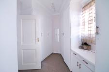 Main Bedroom - 61 square meters of property in Silver Lakes Golf Estate