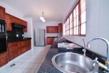 Kitchen - 17 square meters of property in Silver Lakes Golf Estate