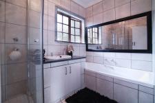 Bathroom 1 - 9 square meters of property in Silver Lakes Golf Estate