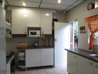 Kitchen - 13 square meters of property in Krugersdorp