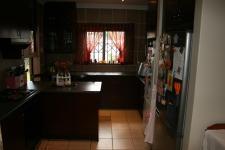 Kitchen - 15 square meters of property in Heatherview