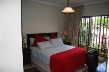 Main Bedroom - 16 square meters of property in Heatherview