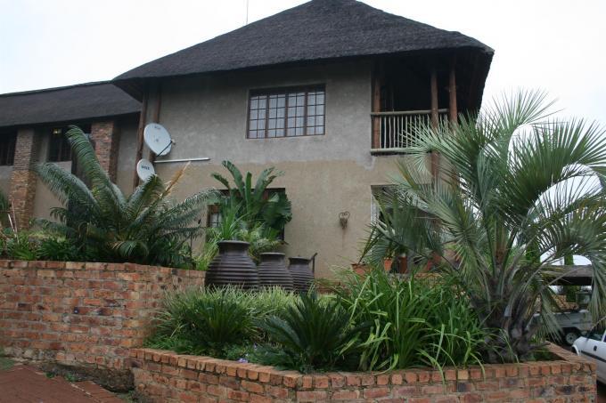 7 Bedroom House for Sale and to Rent For Sale in Emalahleni (Witbank)  - Home Sell - MR122897