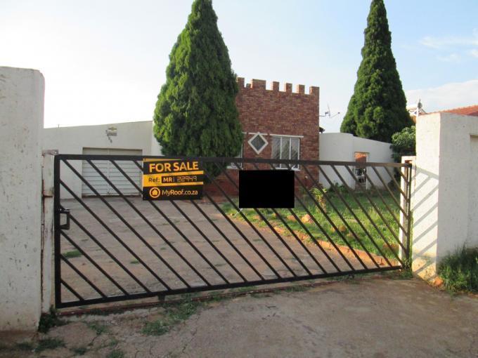 3 Bedroom House for Sale For Sale in Lenasia South - Home Sell - MR122949