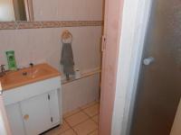 Bathroom 1 - 4 square meters of property in Bedworth Park