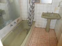 Bathroom 2 - 4 square meters of property in Bedworth Park