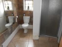 Bathroom 3+ - 8 square meters of property in Bedworth Park