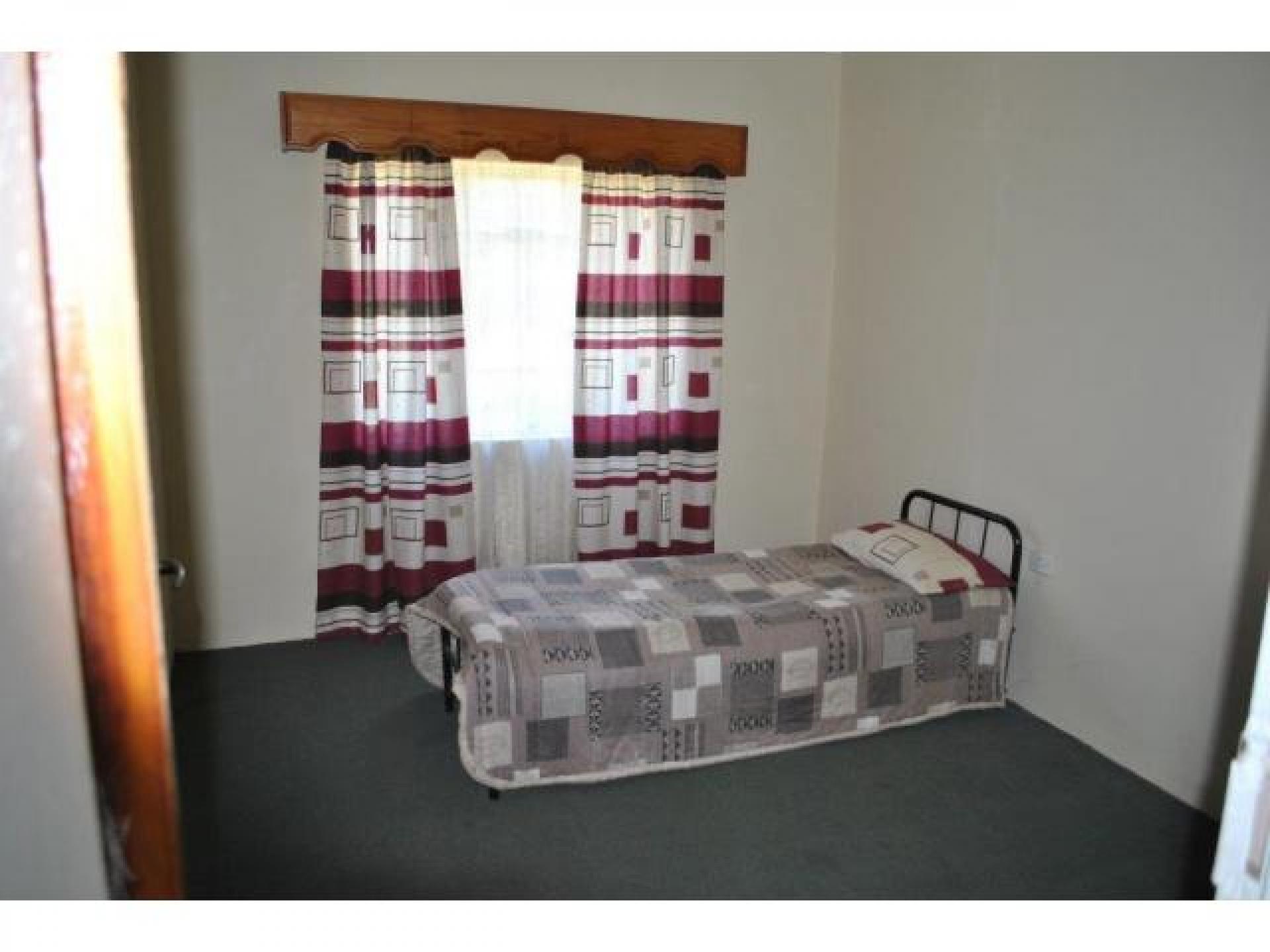 Bed Room 2 - 17 square meters of property in Koppies