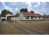 3 Bedroom 2 Bathroom House for Sale for sale in Vaalpark