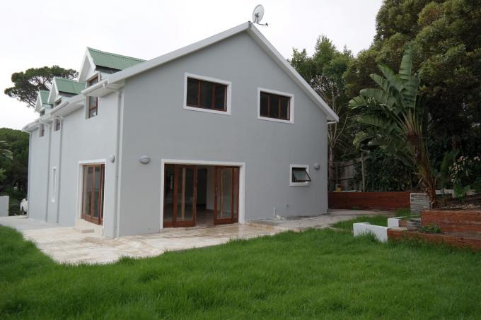 5 Bedroom House for Sale For Sale in Hout Bay   - Private Sale - MR123011