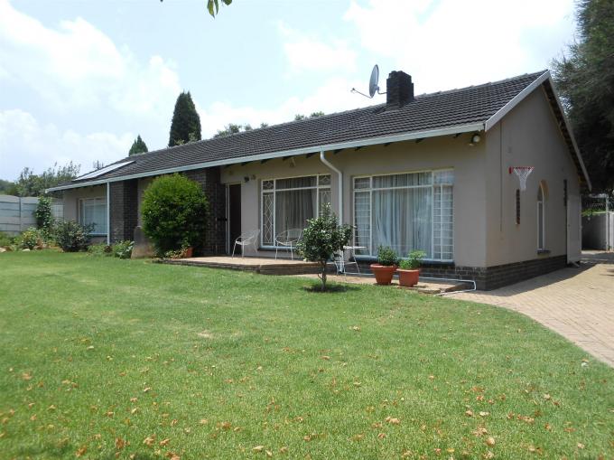 4 Bedroom House for Sale For Sale in Benoni - Private Sale - MR123012