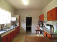 Kitchen - 25 square meters of property in Greenhills