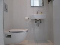 Bathroom 1 - 2 square meters of property in Sandton