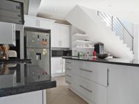 Kitchen - 11 square meters of property in Silverwoods Country Estate