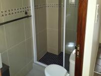 Bathroom 2 - 4 square meters of property in Kosmosdal