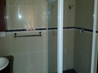 Main Bathroom - 10 square meters of property in Kosmosdal