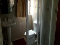 Bathroom 3+ - 21 square meters of property in Kosmosdal