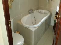 Bathroom 3+ - 21 square meters of property in Kosmosdal