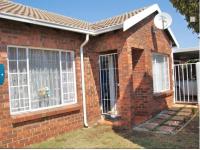 2 Bedroom 1 Bathroom Sec Title for Sale for sale in Bergbron