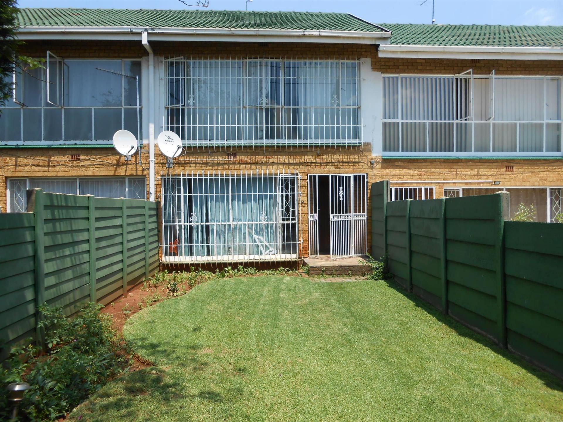 Front View of property in Rhodesfield