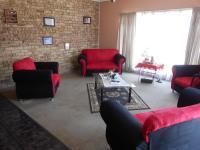 Lounges - 33 square meters of property in Meyerton