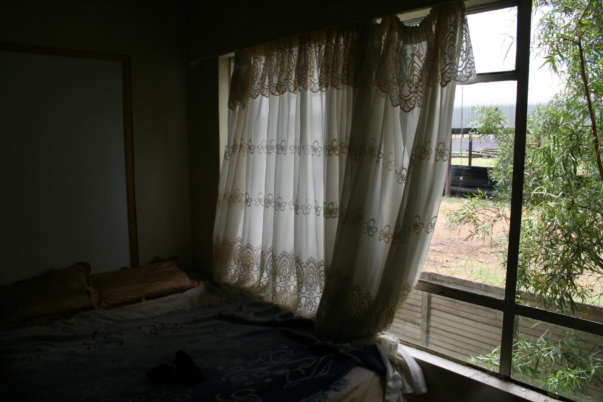 Bed Room 2 - 15 square meters of property in Tasbetpark