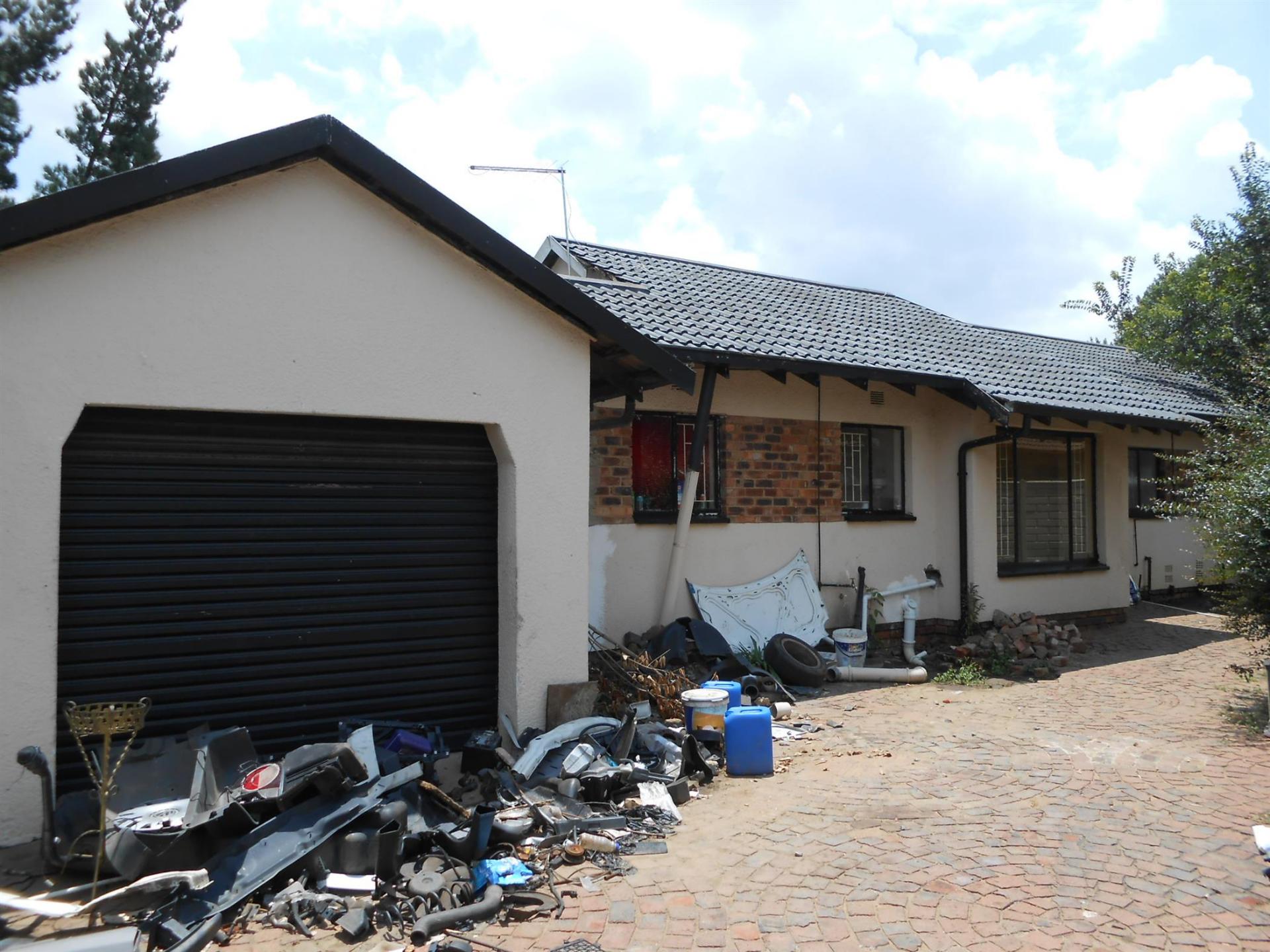 Front View of property in Brakpan