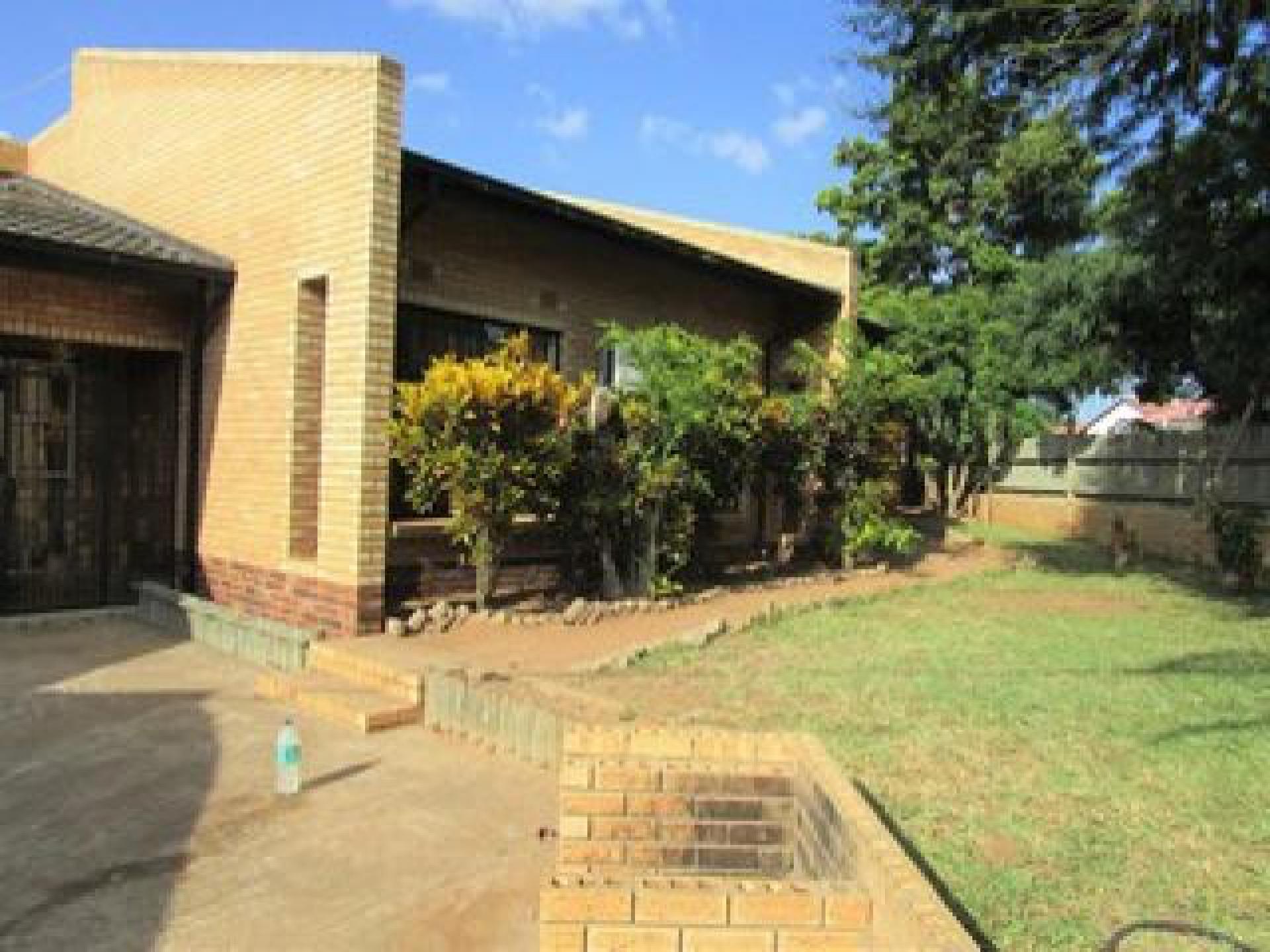 Front View of property in Phalaborwa