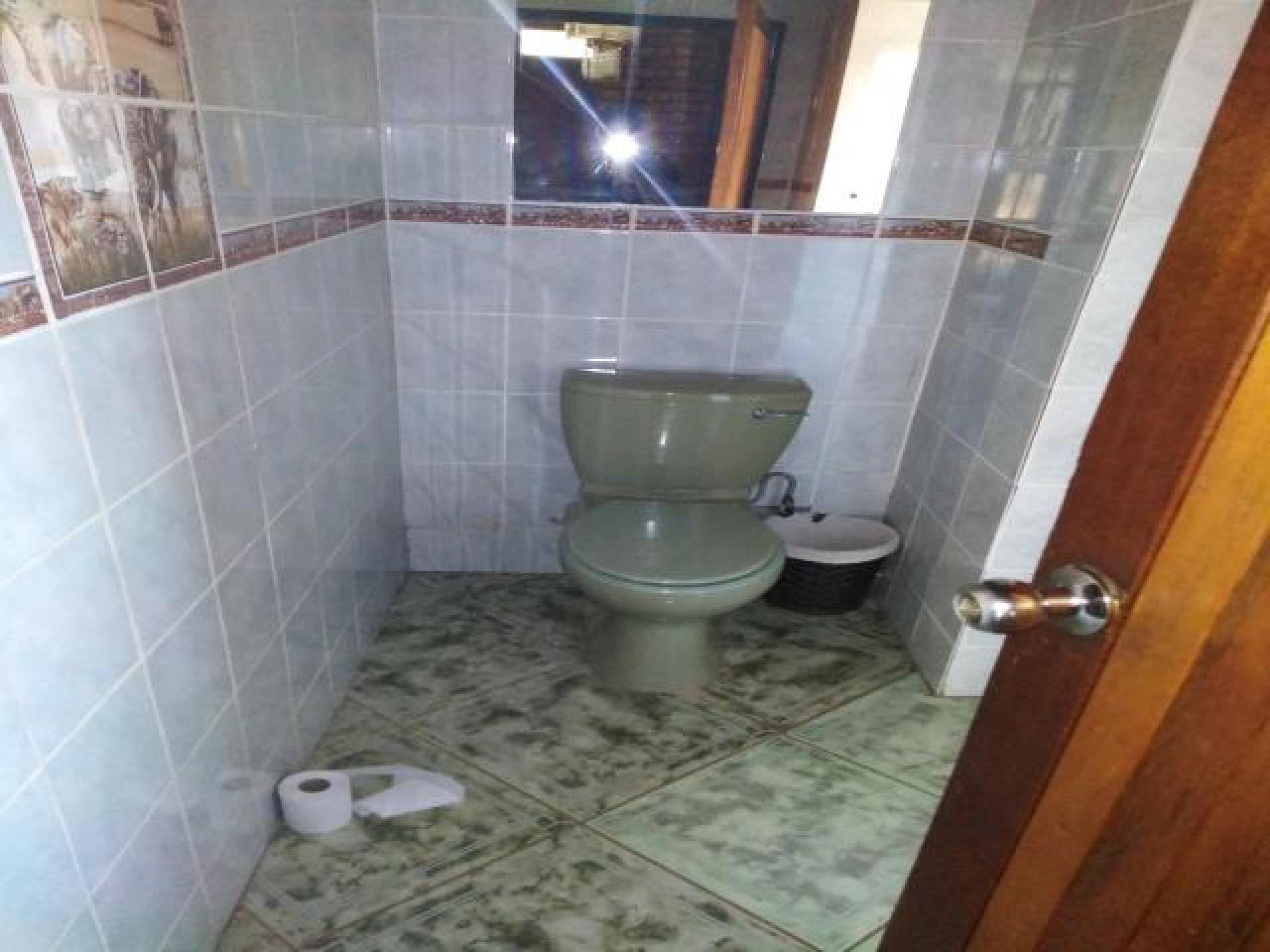 Bathroom 3+ of property in Phalaborwa