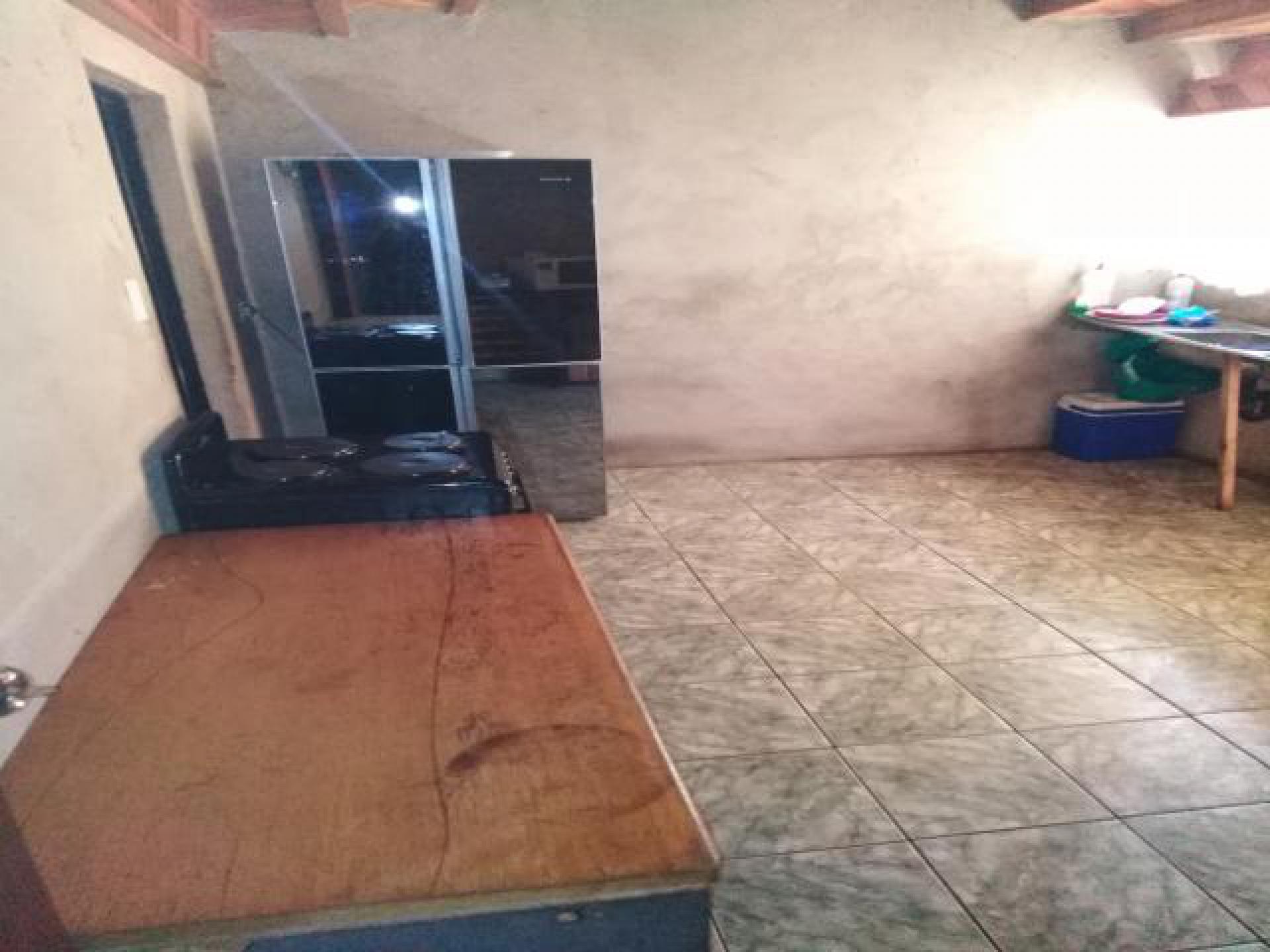 Kitchen of property in Phalaborwa