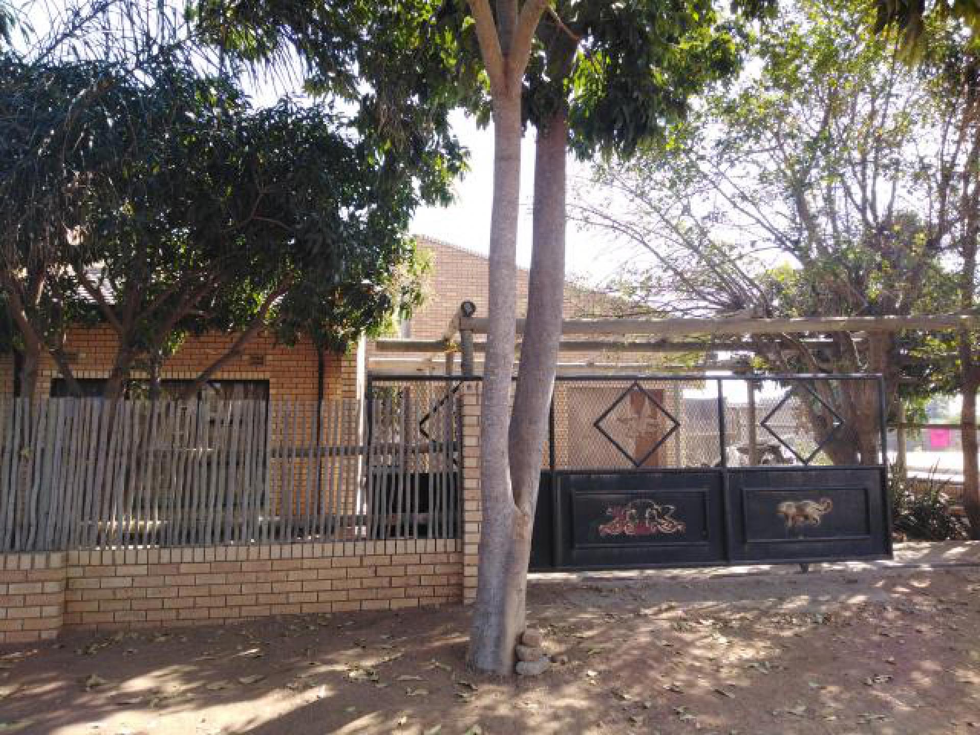 Front View of property in Phalaborwa
