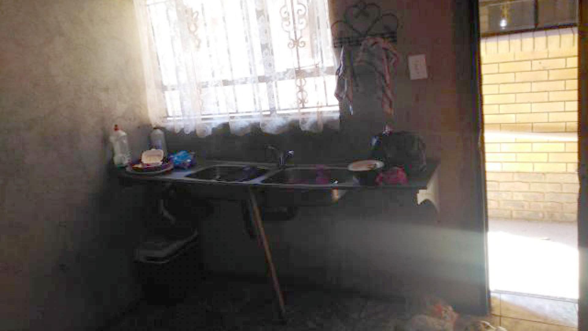 Kitchen of property in Phalaborwa