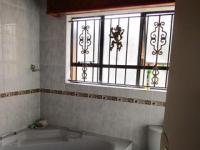 Bathroom 1 of property in Phalaborwa