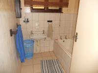Bathroom 1 - 7 square meters of property in Port Edward