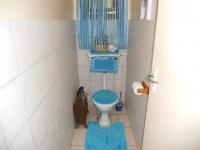 Bathroom 1 - 7 square meters of property in Port Edward