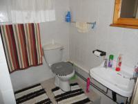 Main Bathroom - 3 square meters of property in Port Edward