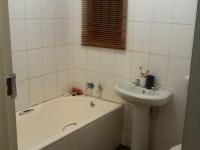 Main Bathroom of property in Vosloorus